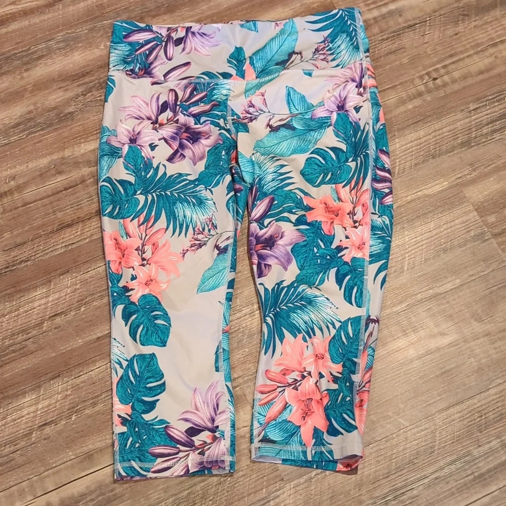 Xl Capri yoga pants - Picture 1 of 3